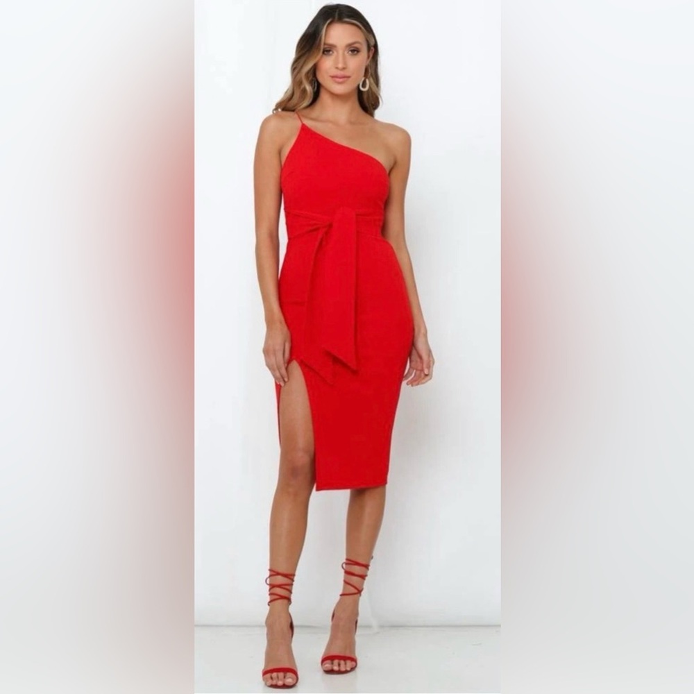NWT Hello Molly “Not Like Other Girls” Vibrant Red One-Shoulder Dress - Size S